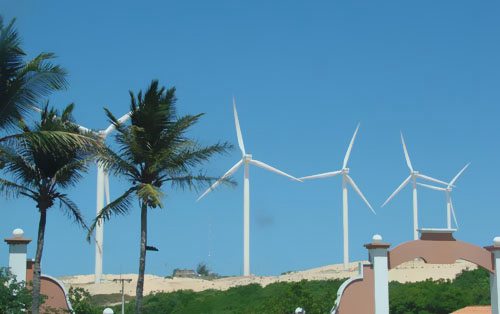 2020年巴西新增太陽(yáng)能與風(fēng)能并網(wǎng)容量超過(guò)2.5吉瓦